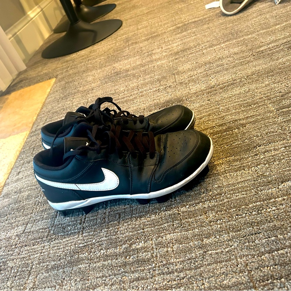 Mens Jordan 1 low plastic cleats Size 11